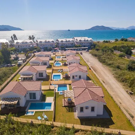Sunteos Hotel *